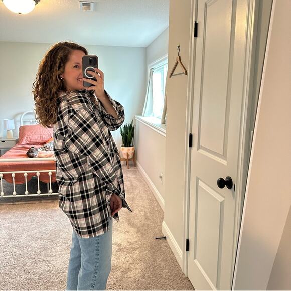 Talbots Black Red Plaid Wrinkle Resistant Long Sleeve Top 20W - Picture 2 of 9